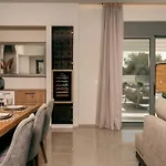 D&a, A Divine Luxury By Mindyourvilla Villa Kalpáki