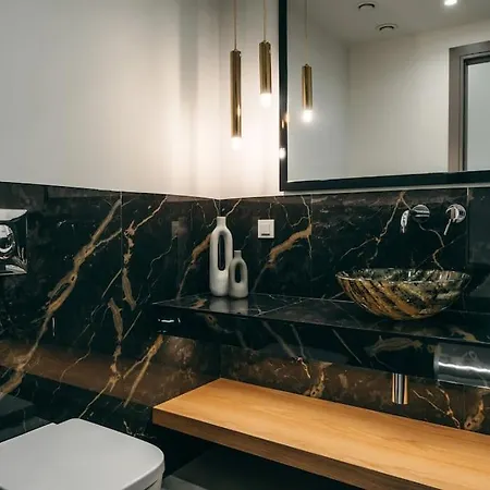 D&a, A Divine Luxury By Mindyourvilla * Καλπάκι