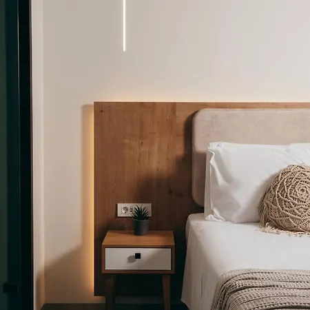 D&a, A Divine Luxury By Mindyourvilla * Καλπάκι