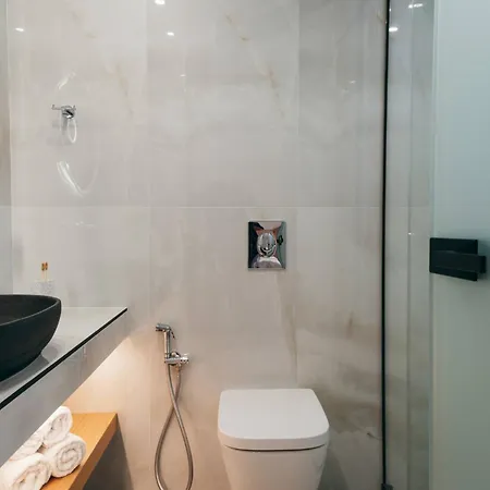 D&a, A Divine Luxury By Mindyourvilla * Καλπάκι