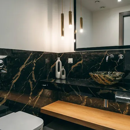 D&a, A Divine Luxury By Mindyourvilla * Καλπάκι